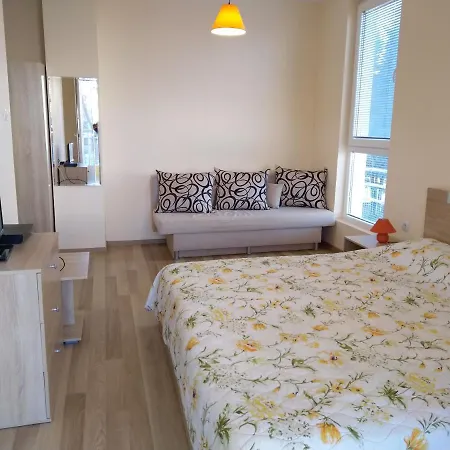 Lyudiev Апартамент