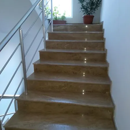 Apartment Lyudiev Pomorie