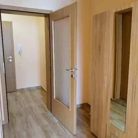 Apartment Lyudiev *